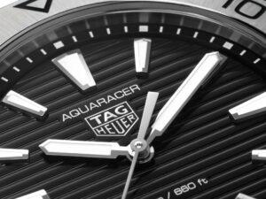 TAG HEUER AQUARACER PROFESSIONAL 200