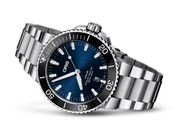 Oris Aquis Date Automatic